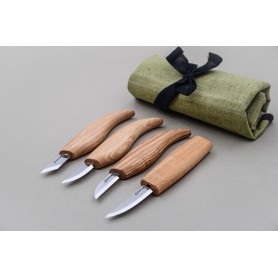 Set de 4 couteaux avec trousse de rangement