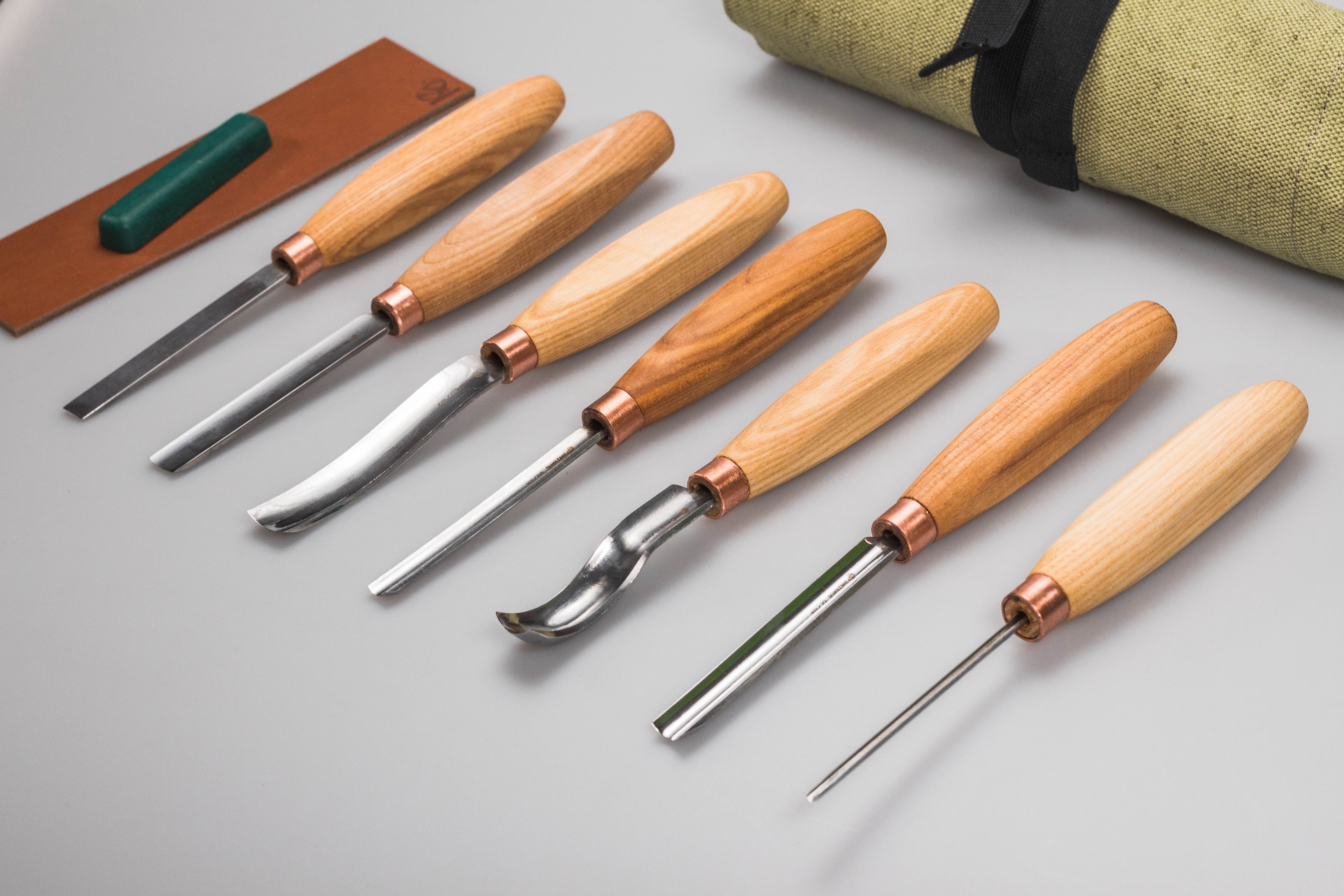 Ensemble de 7 outils avec étui et cuir d'affutage - Maison Du Tournage